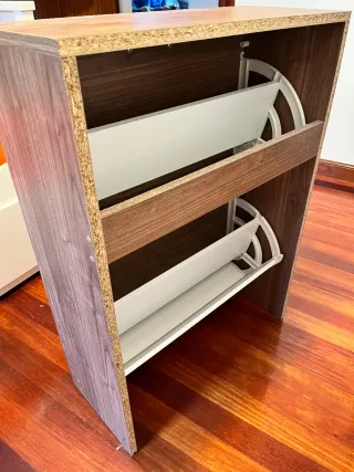 Zapatero de madera con 2 cajones
