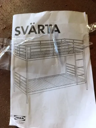 Litera metálica Ikea Svarta con 2 Colchones