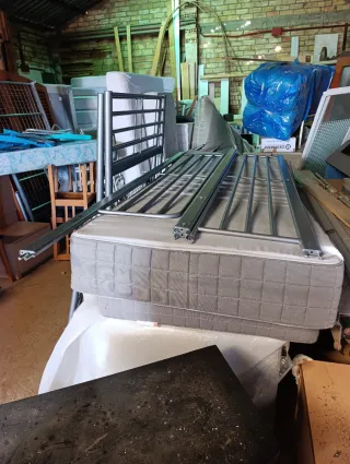 Litera metálica Ikea Svarta con 2 Colchones