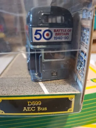 Autobús Corgi Classic Models AEC