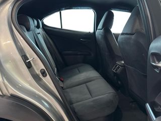 Lexus UX 250H BUSSINES 2WD