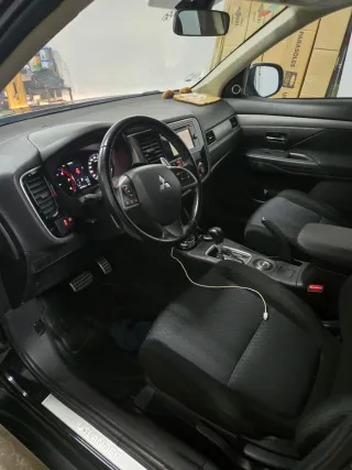 Mitsubishi Outlander 2015