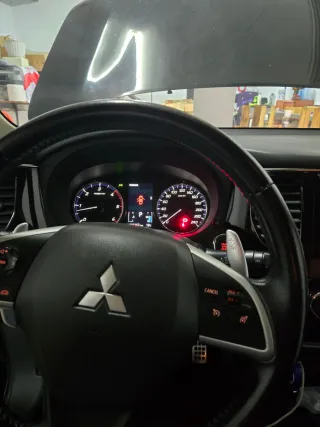 Mitsubishi Outlander 2015