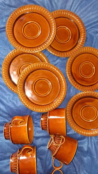 Juego de café/té cerámica marrón sin usar