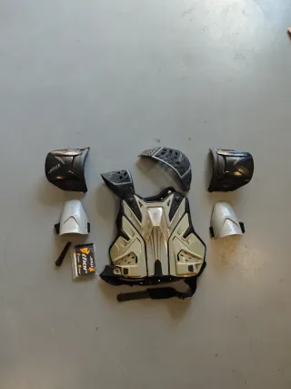 Peto Motocross Thor a reparar