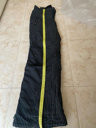 Lote Ropa Ski/Snowboard: Pantalón, Camiseta y Gorr