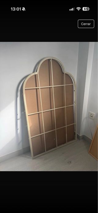 Marco de espejo grande estilo ventana