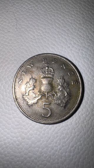 Moneda Reino Unido 5 nuevos peniques 1971
