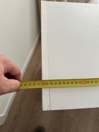 Mueble de baño blanco y madera roble