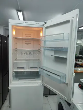 Nevera marca Bosch 200/60cm con garantía transport