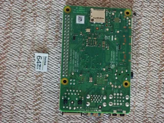 Raspberry Pi 4 Model B 4GB + 64GB SD