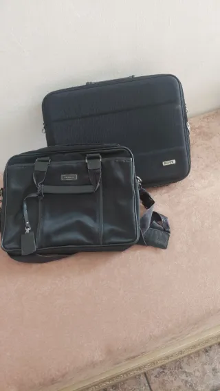 2 Maletines Negros