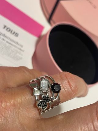 Anillo Tous Plata Espinelas Cuarzo Ónix y Nacar