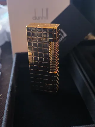 Dunhill encendedor Deluxe bañado en oro