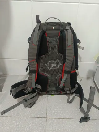 Mochila Quechua Forclaz 30 Air