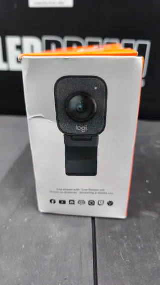 Logitech StreamCam Webcam Negra