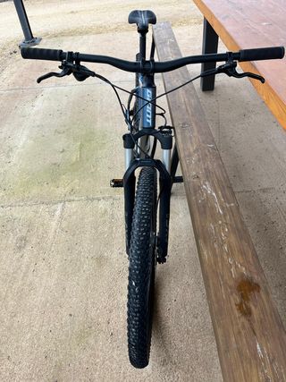 Bicicleta Giant Tal 2023