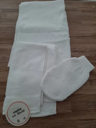 Due coordinati di spugna in cotone. Nuovi