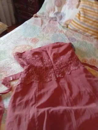 Vestido de fiesta palabra de honor con pedrería