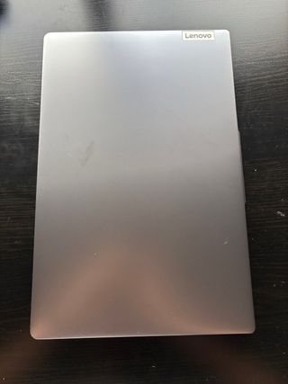 Lenovo IdeaPad Slim 3 15IRH8 Plata