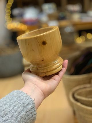 Mortero artesanal de madera de ciprés