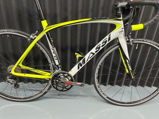 Bicicleta de carretera Massi Carbon Pro