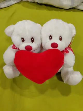 Peluche de osos con corazón