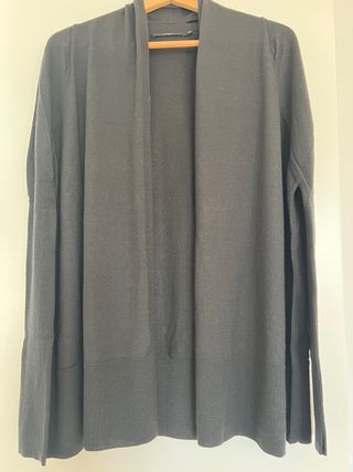 Chaqueta de punto negra