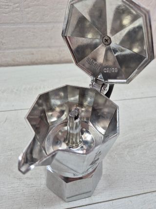 Cafetera  italiana 3 tazas Bialetti