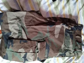 Pantalón Camuflaje Talla M SP dos a 10 eur