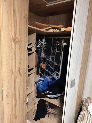 Armario, Cama y Escritorio