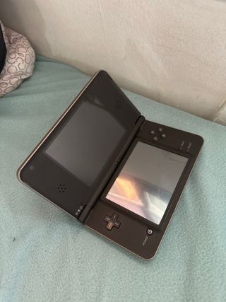 Nintendo DSi XL Negra
