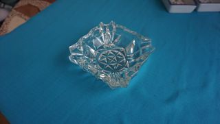 Juego Cerámica artesanal y cenicero cristal leer