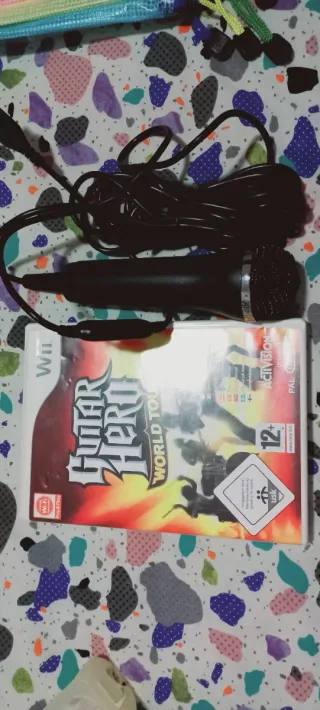 Guitar Hero World Tour Wii + Micrófono