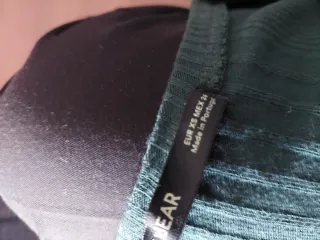 Crop top verde con botones