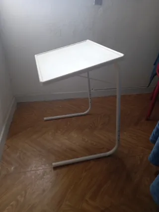 Mesa multiusos plegable blanca