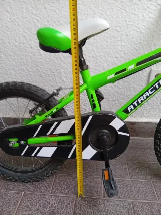 Bicicleta infantil verde Para niños de 4 a 6 años