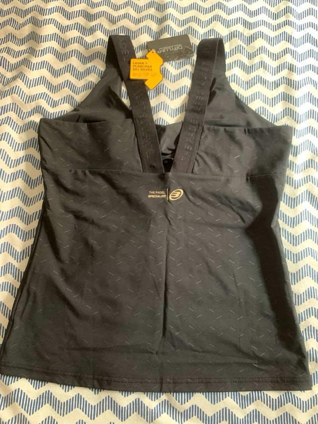 Camiseta bullpadel specialist negra tirantes