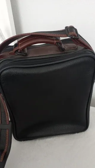 Bolso bandolera negro y marrón