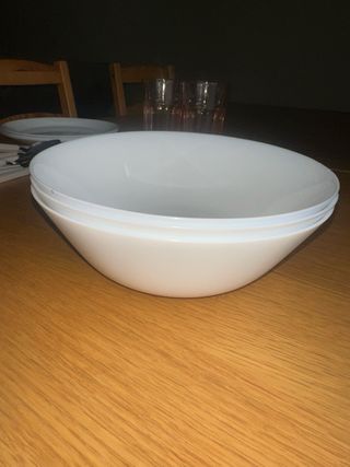 Vajilla Ikea vasos, platos y cubiertos