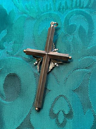Antigua Cruz de Metal Decorada