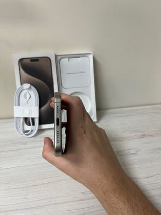 iPhone 15 pro max COMO NUEVO !