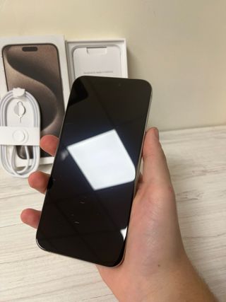 iPhone 15 pro max COMO NUEVO !