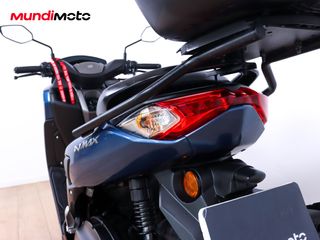 YAMAHA NMAX