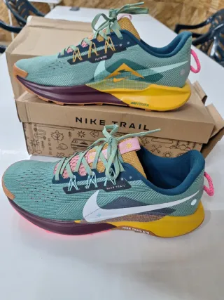 Tenis Nike Trail Verde y Amarillo
