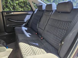 Audi A6 2003 2.4 V6 170 CV