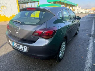 Opel Astra 2010