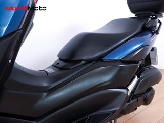 YAMAHA NMAX