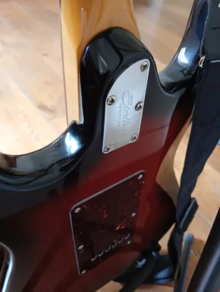 Sterling Cutlass Short Scale HSS Guitarra