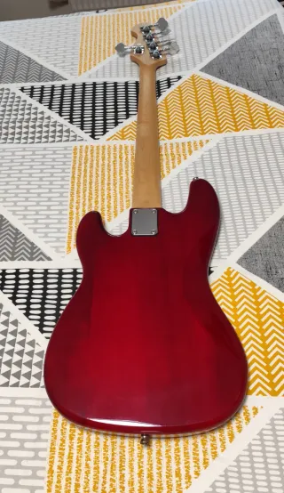 Bajo Eléctrico 5 Cuerdas